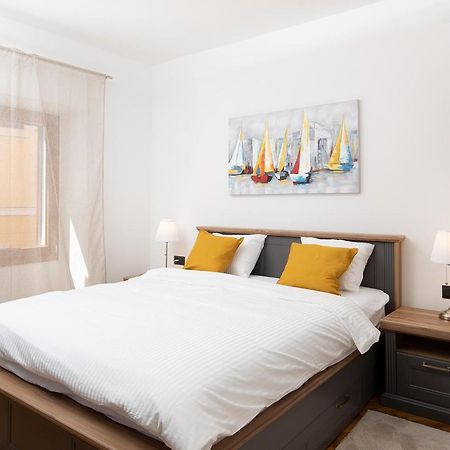 Sena Luxury Apartments Пула Екстериор снимка