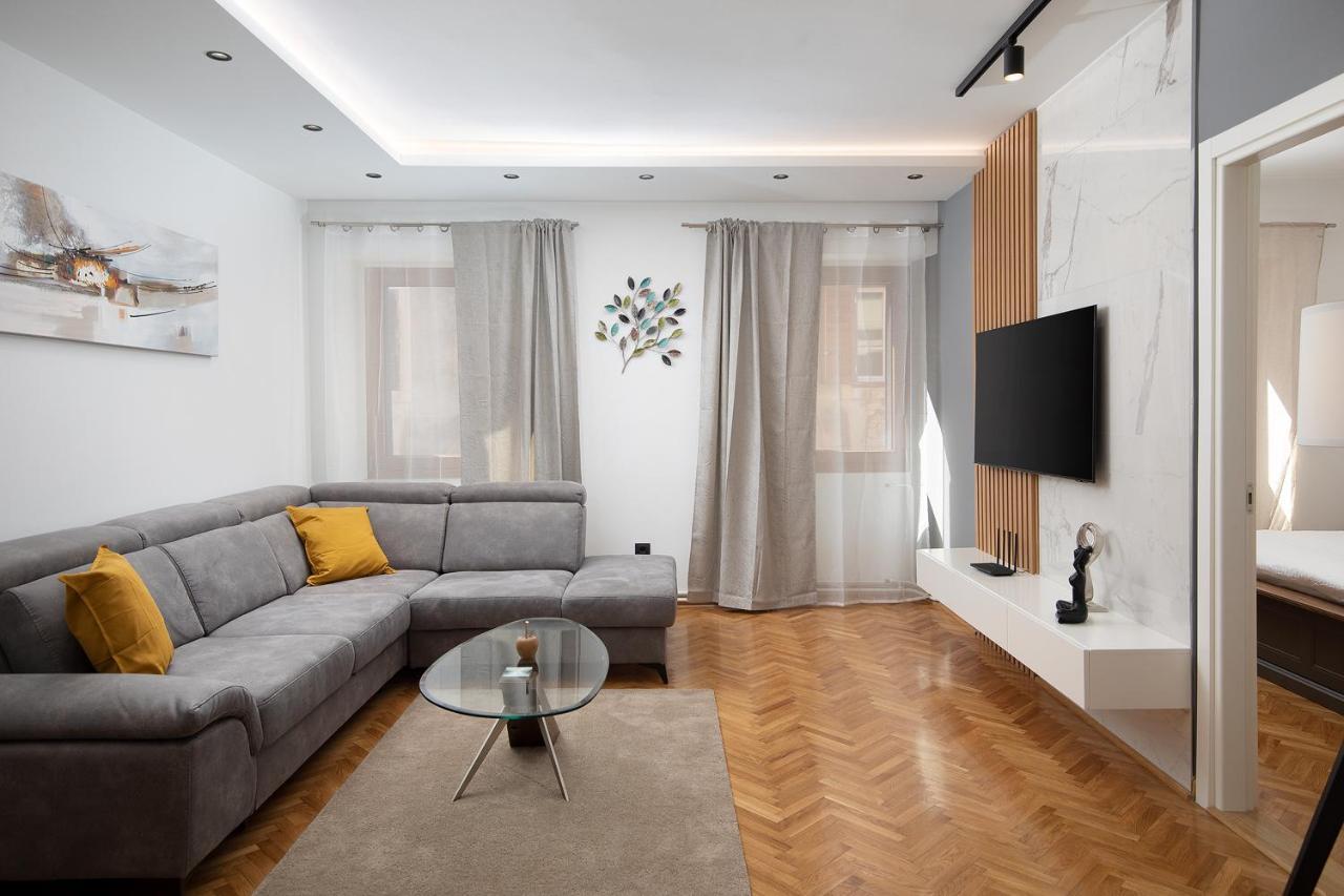 Sena Luxury Apartments Пула Екстериор снимка